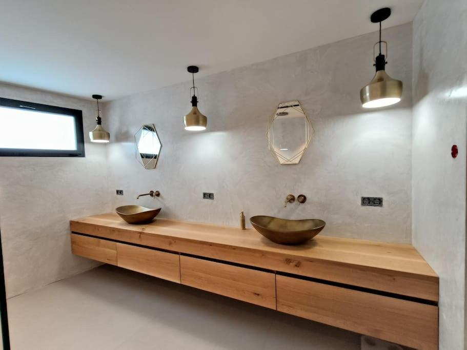 Industrial Luxury Nimes & Arles Beaucaire (Gard) Exterior foto