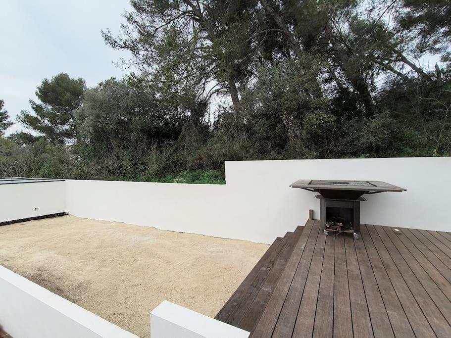 Industrial Luxury Nimes & Arles Beaucaire (Gard) Exterior foto
